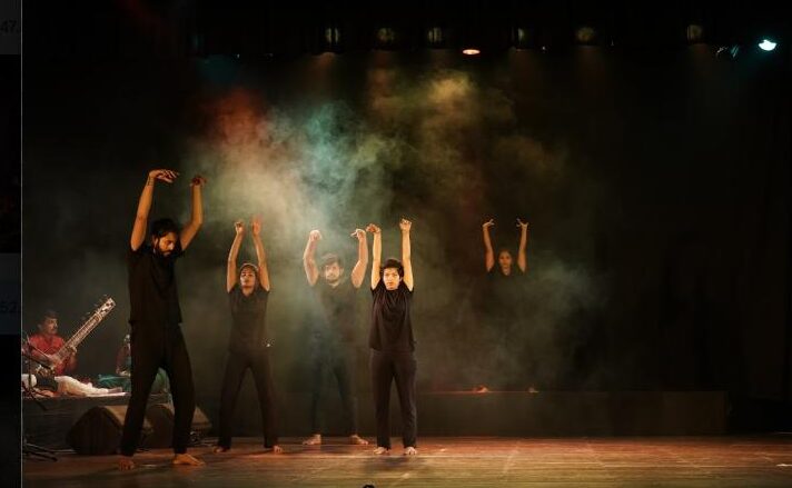 emoticons-theatre-gallery-09